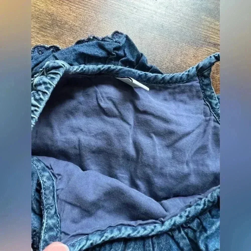 baby Gap | little girls denim dress. Size: 3 years.